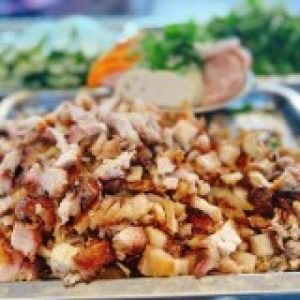 BÁNH MÌ HEO QUAY